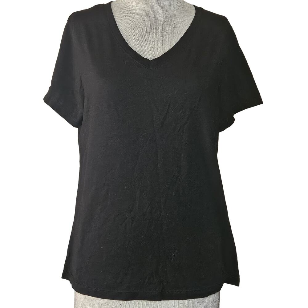 Black Casual V Neck Tee Shirt Size Large